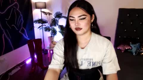 Snapshot of itsmemoiraa69 chatting on February 28, 7:26 pm itsmemoiraa69 online show from February 28, 7:26 pm