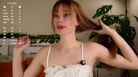 Snapshot of itsmetessa chatting on July 5, 11:34 pm Tessa online show from July 5, 11:34 pm