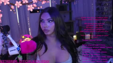 Snapshot of itsnickibabyy chatting on June 25, 11:31 pm Nicki Foxx online show from June 25, 11:31 pm