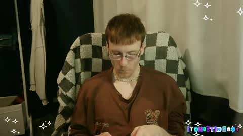 Snapshot of itsnotting834 chatting on April 27, 8:07 pm online show from April 27, 8:07 pm