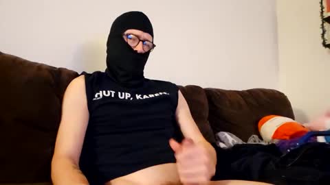 Snapshot of itsscott chatting on December 1, 12:48 am itsscott online show from December 1, 12:48 am