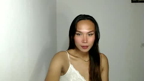 itz_me_crystal online show from July 6, 4:09 am