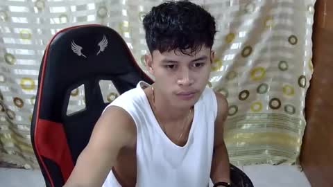 itzme_john online show from March 24, 2:38 am