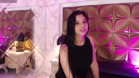 Snapshot of ivanawatson chatting on March 6, 11:53 pm IvanaWatson online show from March 6, 11:53 pm