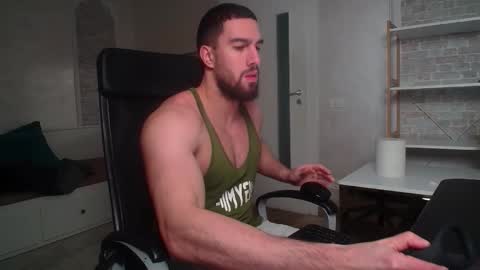 IvanHydee online show from January 19, 5:33 am