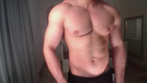 IvanHydee online show from February 6, 5:56 am