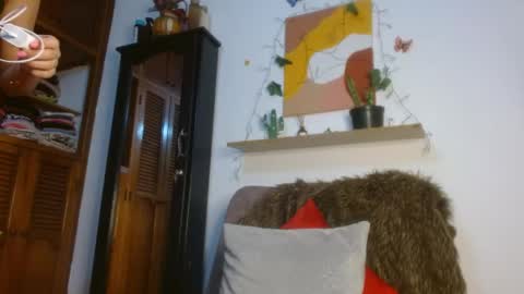 Snapshot of ivanna_dl chatting on June 3, 2:14 am Ivanna online show from June 3, 2:14 am