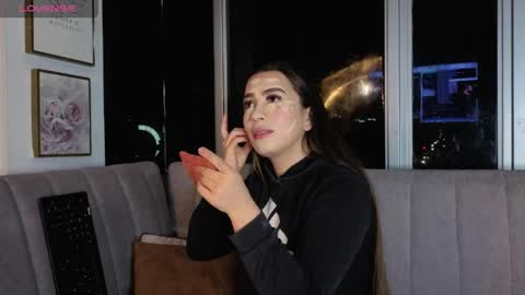 Snapshot of ivanna_west chatting on May 14, 10:00 am Ivanna West online show from May 14, 10:00 am