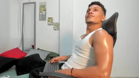 Snapshot of ivar_lodbrok chatting on June 12, 1:32 pm ivar_lodbrok online show from June 12, 1:32 pm