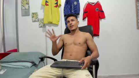 Snapshot of ivar_lodbrok chatting on June 13, 1:20 pm ivar_lodbrok online show from June 13, 1:20 pm