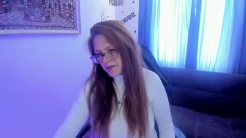 Snapshot of ivette_shaira chatting on May 24, 4:34 pm IVETTE online show from May 24, 4:34 pm