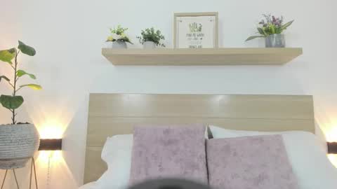 I V E T T E online show from February 12, 12:33 pm