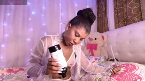 Snapshot of ivonjoness chatting on May 18, 3:02 am Ivon Miss Jones online show from May 18, 3:02 am