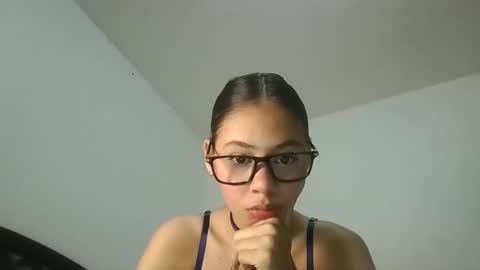 Snapshot of ivonny_hot chatting on March 18, 10:02 pm ivonny_hot online show from March 18, 10:02 pm