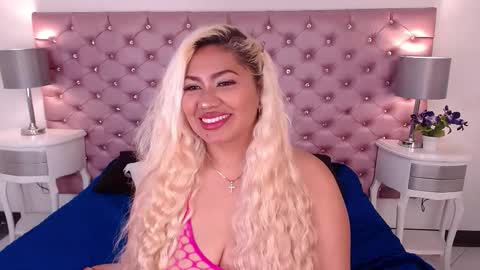 IvonnyBon online show from February 13, 3:35 am