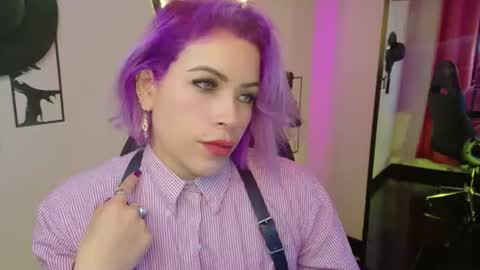 Snapshot of ivy__taylorr chatting on July 7, 9:46 am Diana Rojas online show from July 7, 9:46 am