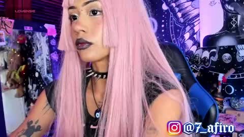   -    online show from May 5, 7:11 pm