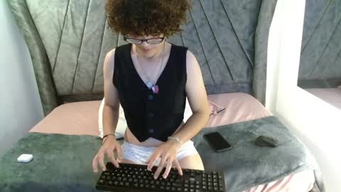 Snapshot of ivy_fantasy69 chatting on May 29, 7:01 pm ivy_fantasy69 online show from May 29, 7:01 pm