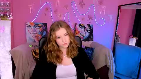 Snapshot of ivy_frost chatting on July 11, 9:12 am Ivy online show from July 11, 9:12 am