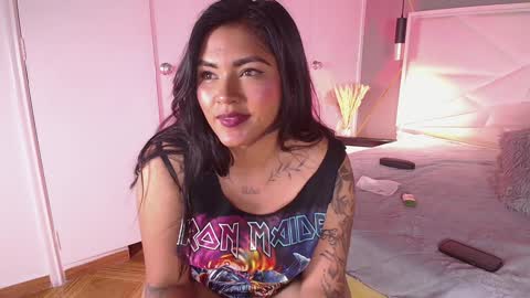 Snapshot of ivy_soul chatting on January 12, 2:14 am IVY online show from January 12, 2:14 am