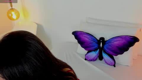 Ivy  online show from January 17, 11:59 am