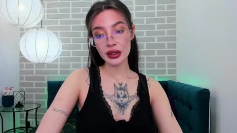Ivy online show from May 27, 1:57 am