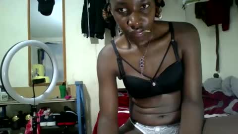 ivyk_ online show from April 9, 1:05 am