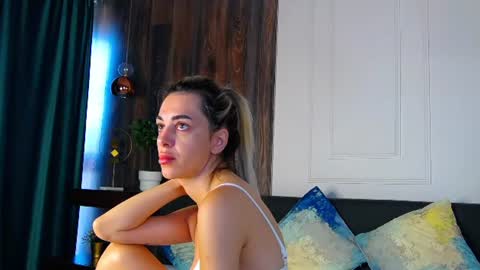 IvyLustt online show from July 14, 5:01 am