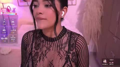 Snapshot of ivyrose_ chatting on September 19, 3:19 am Annie online show from September 19, 3:19 am