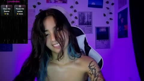 Ivy  online show from May 27, 1:35 am