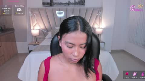 Snapshot of ivyy_moon chatting on May 27, 8:17 pm ivyy_moon online show from May 27, 8:17 pm