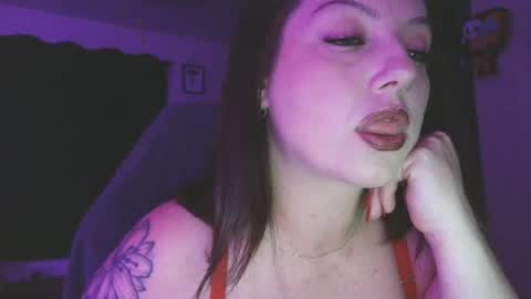 Amiee online show from June 28, 2:50 am