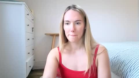 ivyyy1995 online show from January 8, 3:03 pm