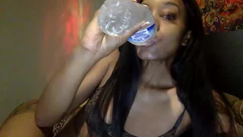 iysisfv online show from May 27, 2:19 am