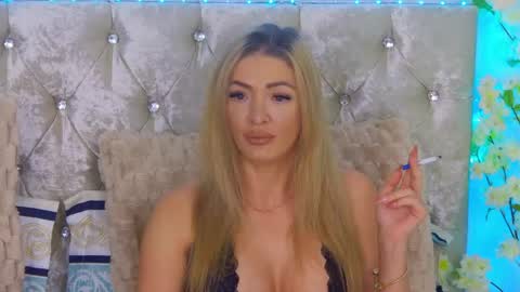 Snapshot of izabellle02 chatting on May 26, 3:13 am Izabella online show from May 26, 3:13 am