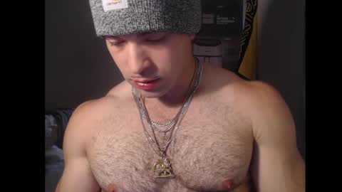 Snapshot of izak144 chatting on December 26, 8:11 pm izak144 online show from December 26, 8:11 pm