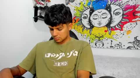 Snapshot of izan_jensen chatting on September 18, 11:29 pm Izan online show from September 18, 11:29 pm
