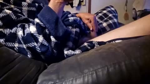 Snapshot of j1025402 chatting on November 1, 11:45 am j1025402 online show from November 1, 11:45 am