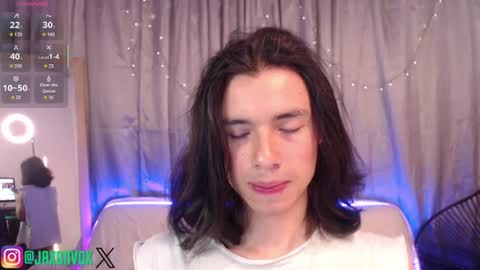 Hey im Jaxxxon check my info     online show from July 6, 11:51 am