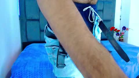 Snapshot of j_black_ chatting on February 14, 9:33 pm John Smith online show from February 14, 9:33 pm