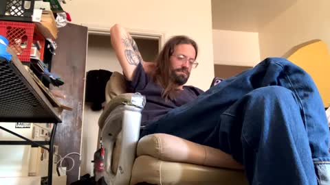 Snapshot of j_boogie_mane chatting on December 1, 7:36 pm j boogie online show from December 1, 7:36 pm