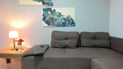 Snapshot of j_calix chatting on November 18, 1:00 am Calix Independient model Insta and twt Calixsnake online show from November 18, 1:00 am