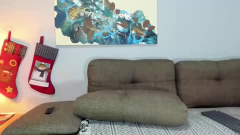 Snapshot of j_calix chatting on December 14, 2:33 pm Calix Independient model Insta and twt Calixsnake online show from December 14, 2:33 pm