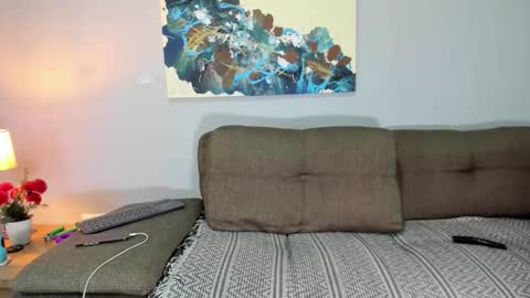 Snapshot of j_calix chatting on February 19, 2:40 am Calix Independient model Insta and twt Calixsnake online show from February 19, 2:40 am