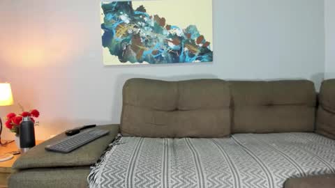 Snapshot of j_calix chatting on February 28, 1:06 am Calix Independient model Insta and twt Calixsnake online show from February 28, 1:06 am