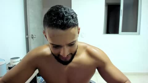 Snapshot of j_calix chatting on March 15, 2:06 am Calix Independient model Insta and twt Calixsnake online show from March 15, 2:06 am