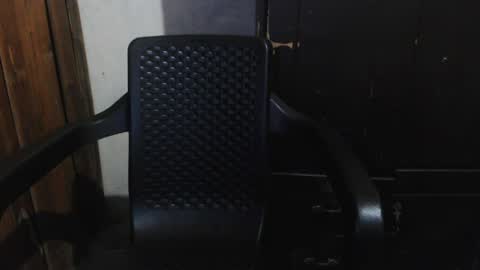 Snapshot of j_castello chatting on April 28, 3:00 am J online show from April 28, 3:00 am