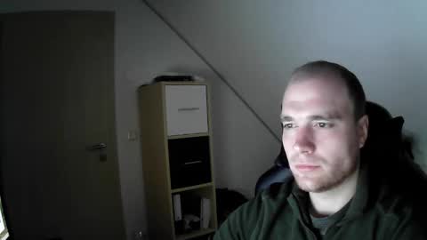 here4y online show from November 10, 7:40 am