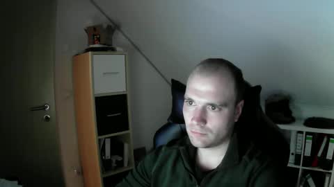 here4y online show from December 14, 2:11 pm