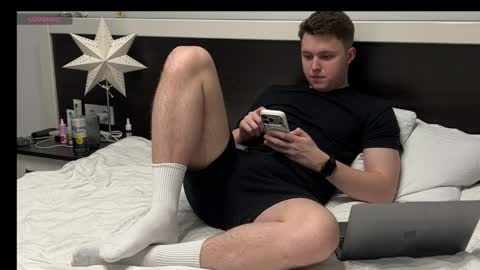 Snapshot of j_lyle_x chatting on May 6, 7:08 pm j_lyle_x online show from May 6, 7:08 pm